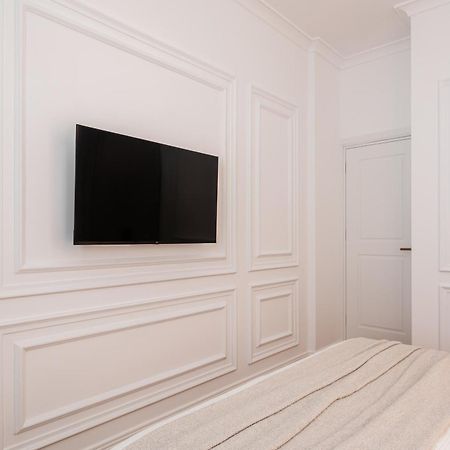 Elegant Apartment A Breath Away From The Acropolis Афины Экстерьер фото