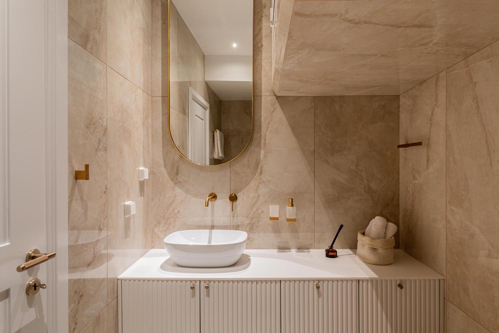 Elegant Apartment A Breath Away From The Acropolis Афины Экстерьер фото
