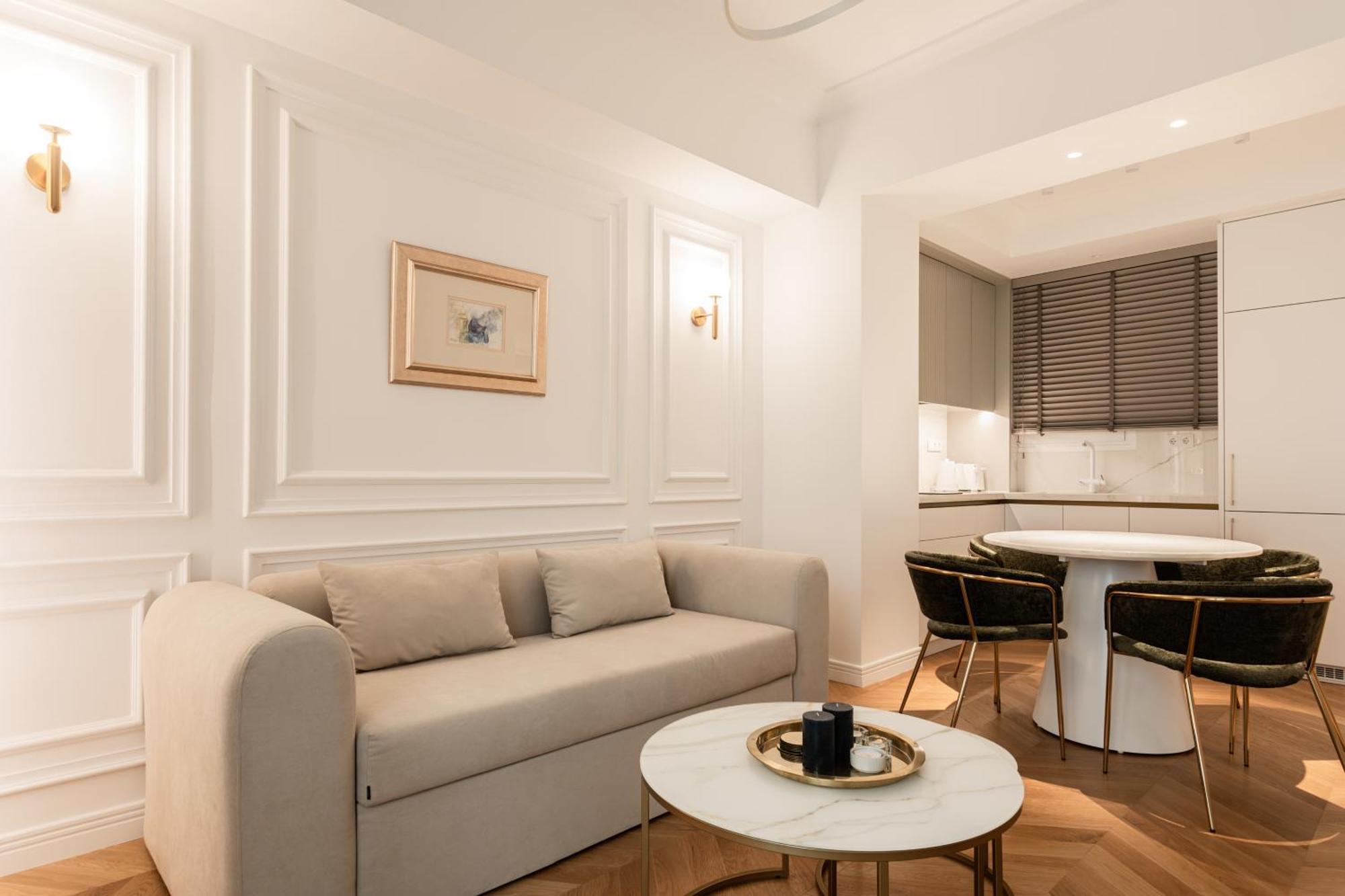 Elegant Apartment A Breath Away From The Acropolis Афины Экстерьер фото